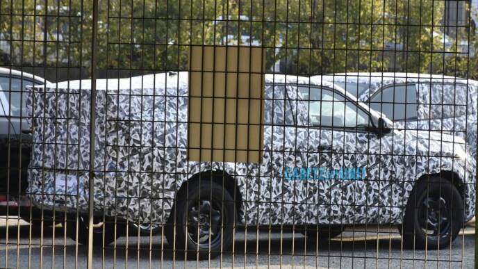 Fiat Fastback nuova foto spia