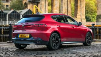 alfa romeo giulietta render