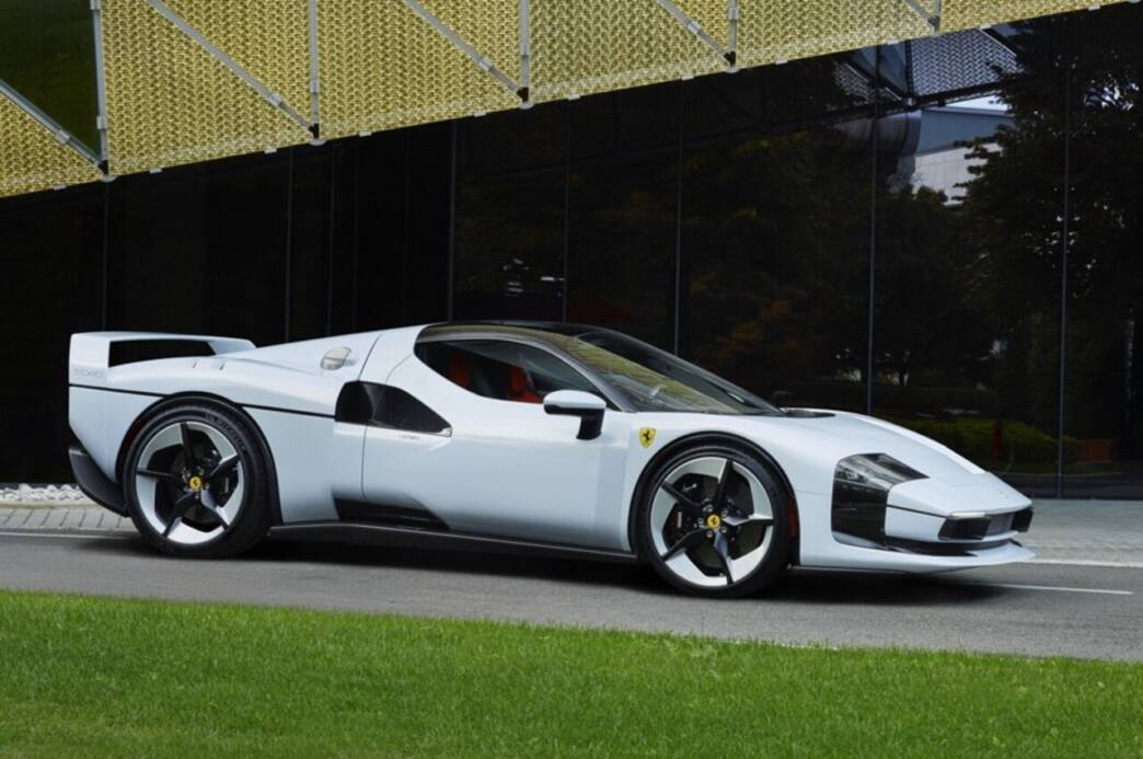 Ferrari SC40