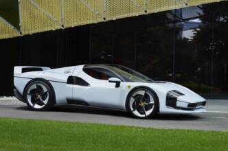 Ferrari SC40