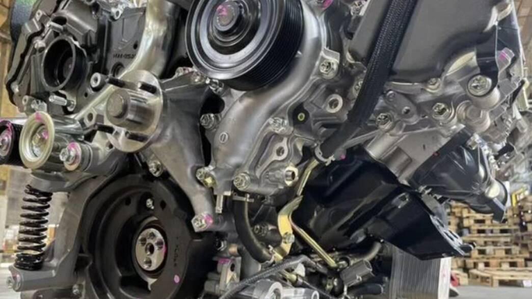 Toyota land cruiser 300 motore v6