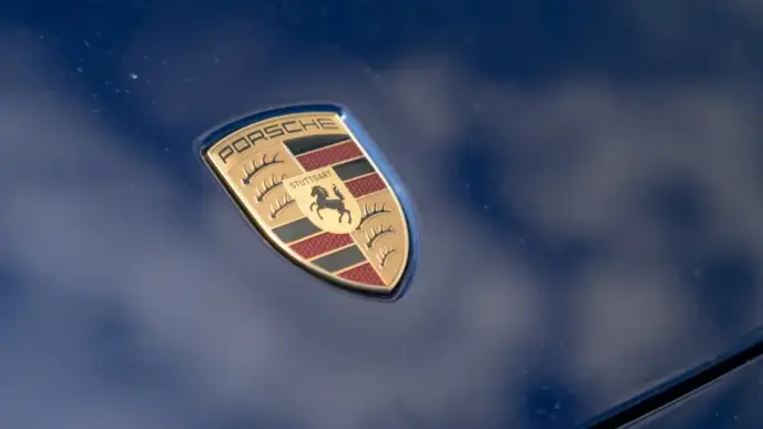 porsche 2025 badge