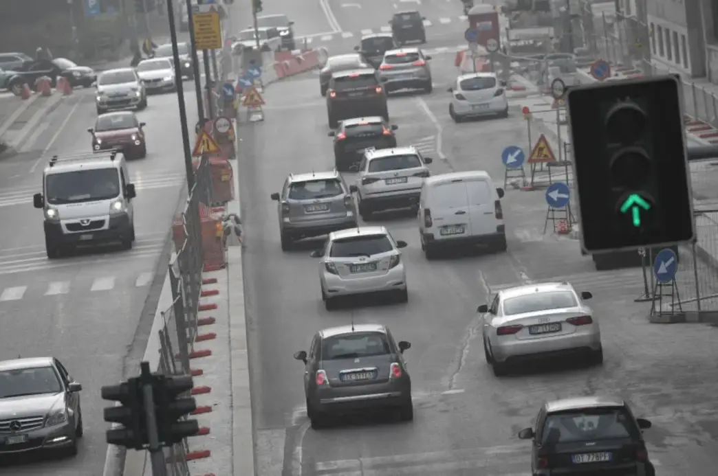 traffico auto