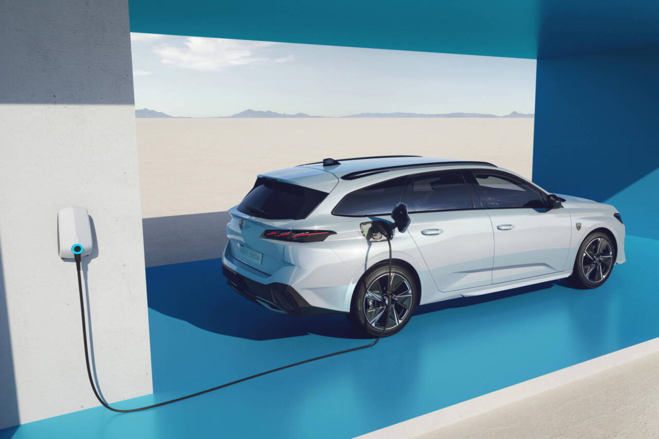 peugeot 308 ibrido plug-in