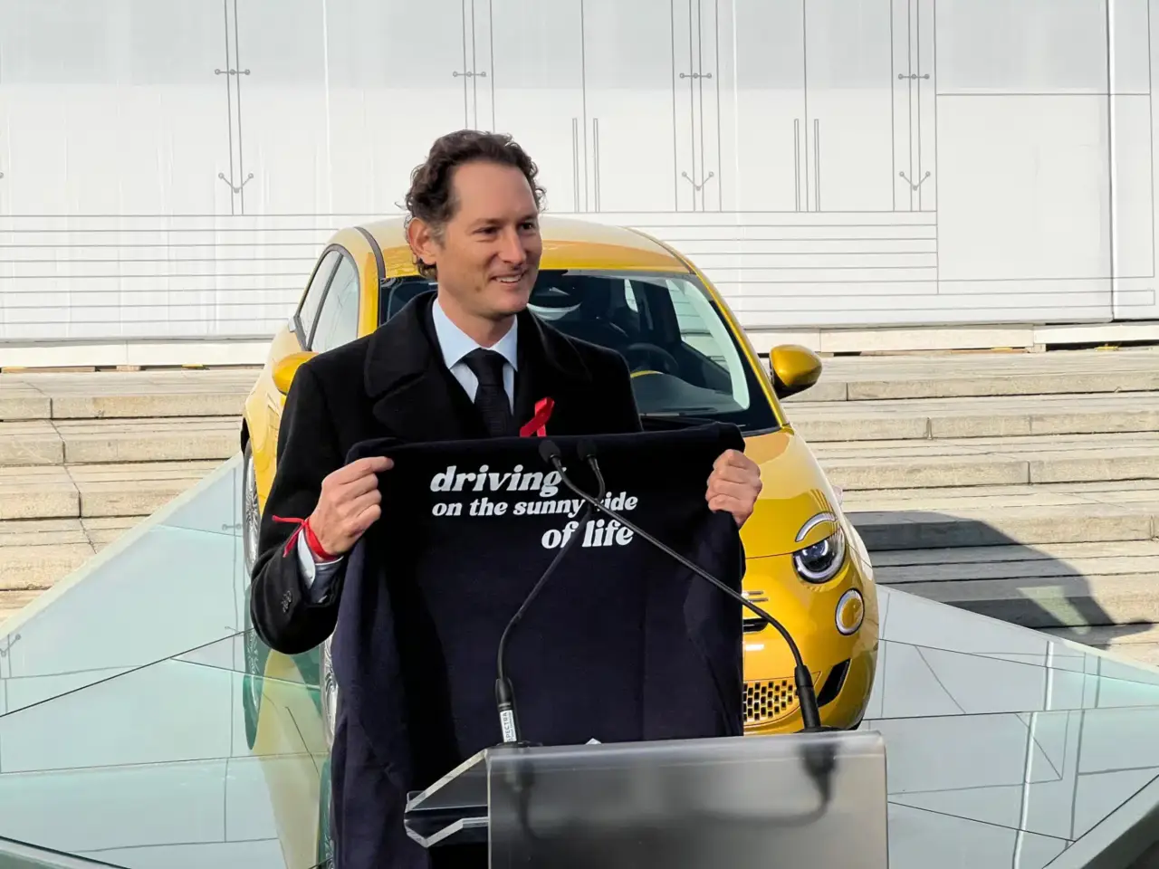 john elkann, fiat 500 ibrida