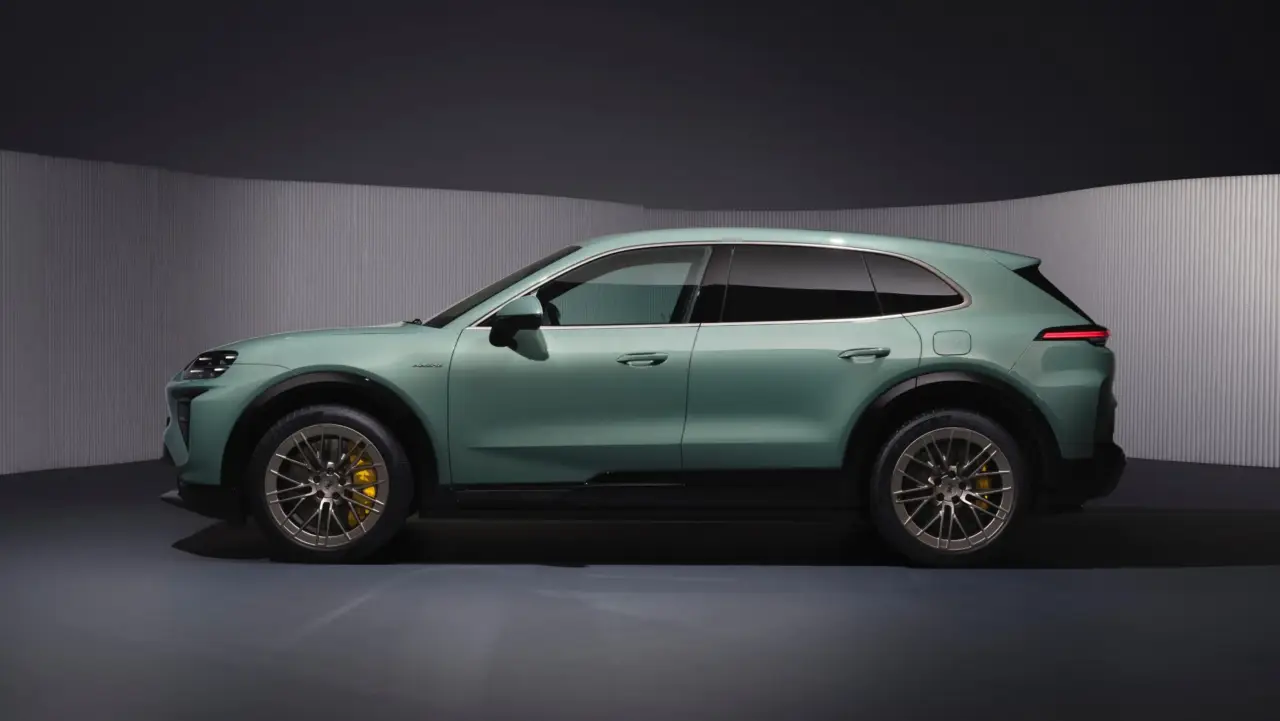 porsche cayenne electric turbo