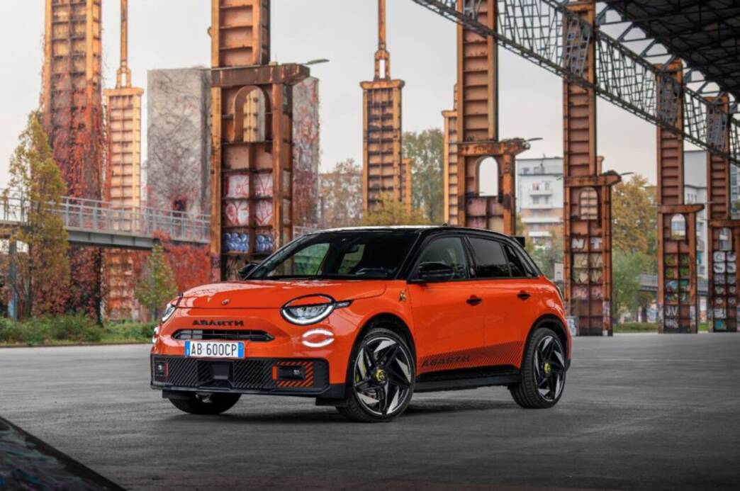 Abarth 600e Competizione Edizione Milano Cortina 2026