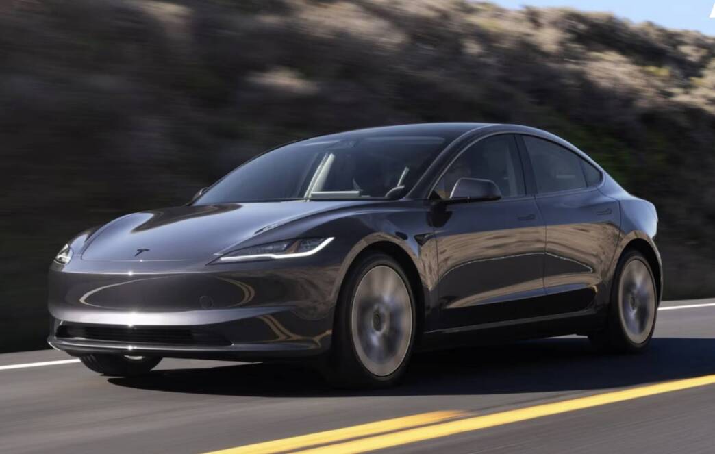 Tesla Model 3 Standard 1