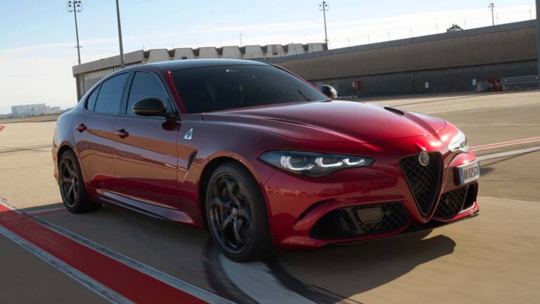 Alfa Romeo Giulia, la nuova Quadrifoglio sarà termica: il vero interrogativo è il motore