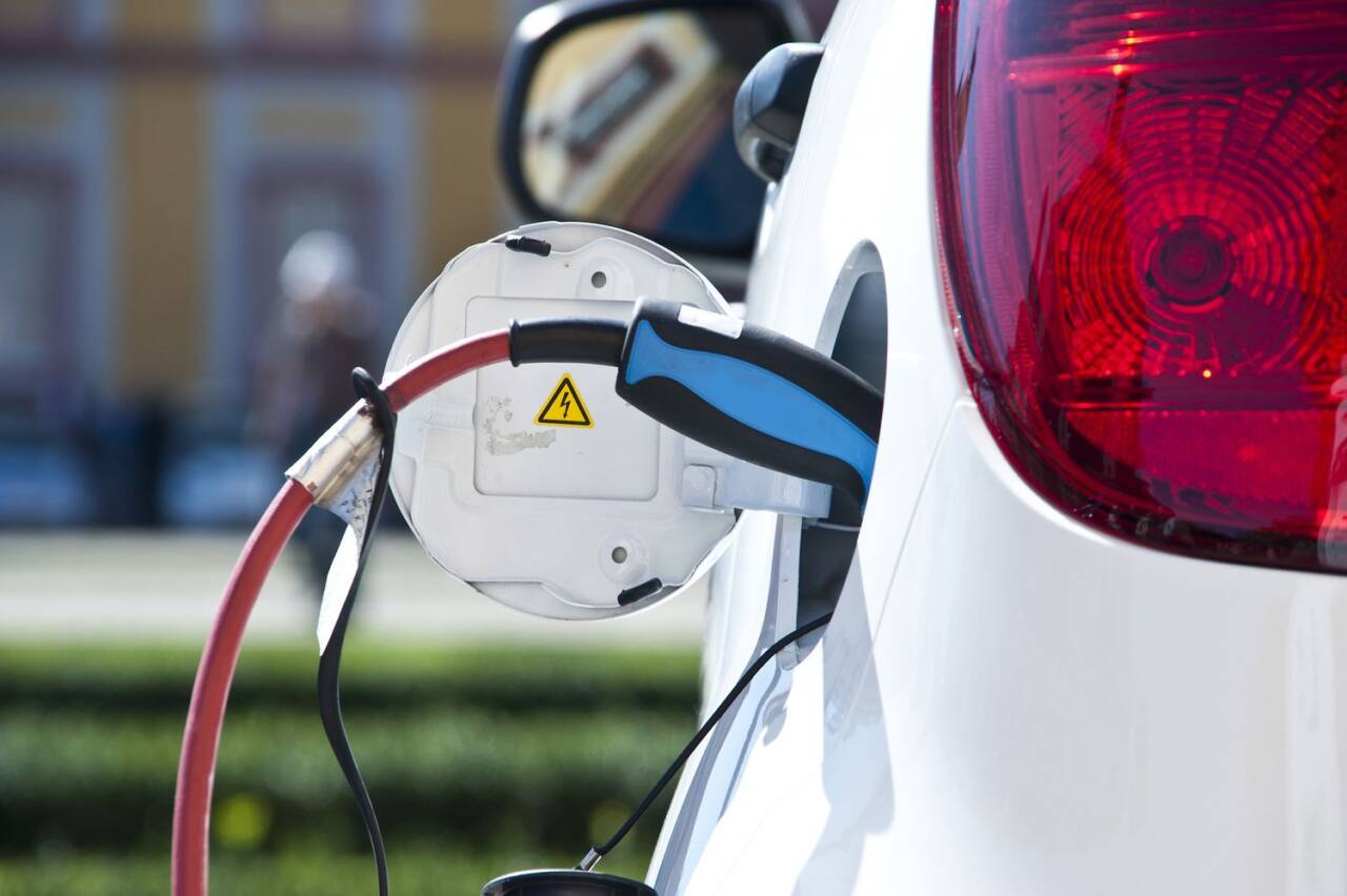 auto plug-in in carica
