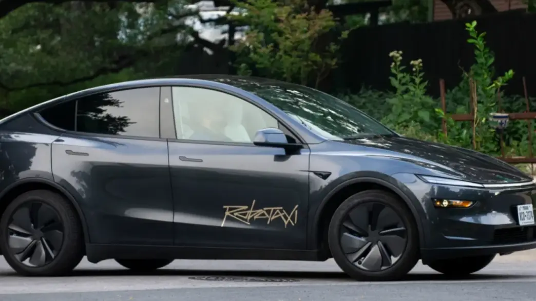 tesla robotaxi austin