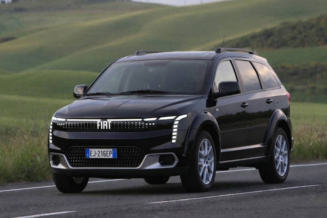 Fiat Freemont render