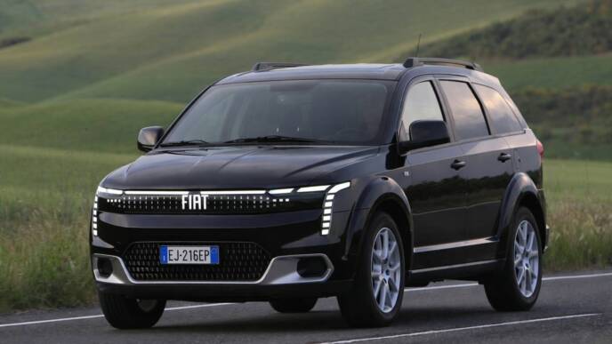 Fiat Freemont render