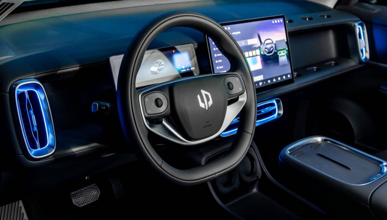 Leapmotor B10 REEV Hybrid