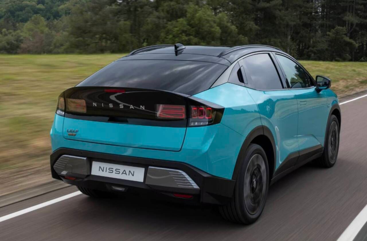 Nissan Leaf 2026 dietro