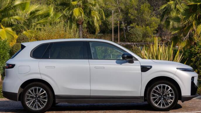 Leapmotor B10 REEV Hybrid