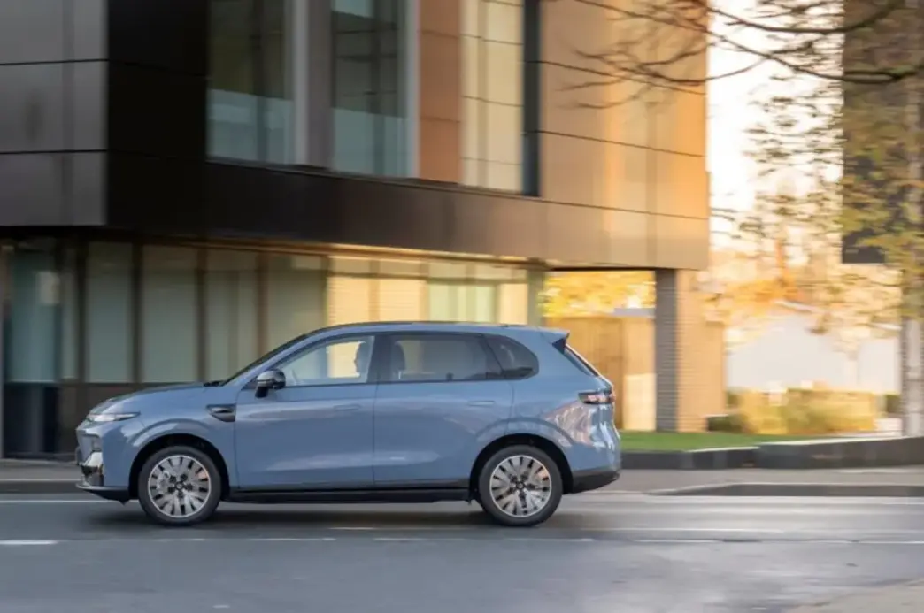 Leapmotor B10 REEV Hybrid