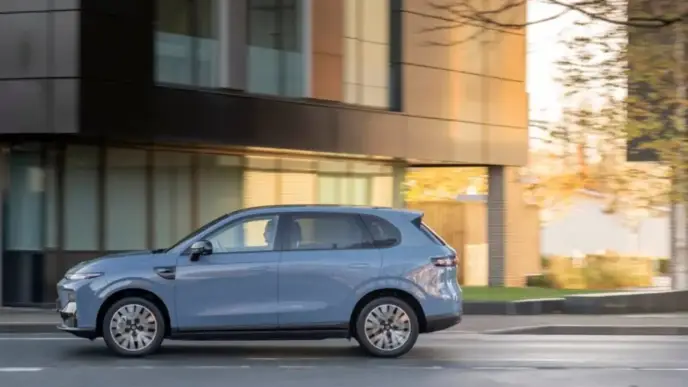 Leapmotor B10 REEV Hybrid