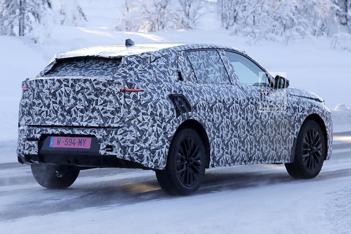 Lancia Gamma 2027 foto spia