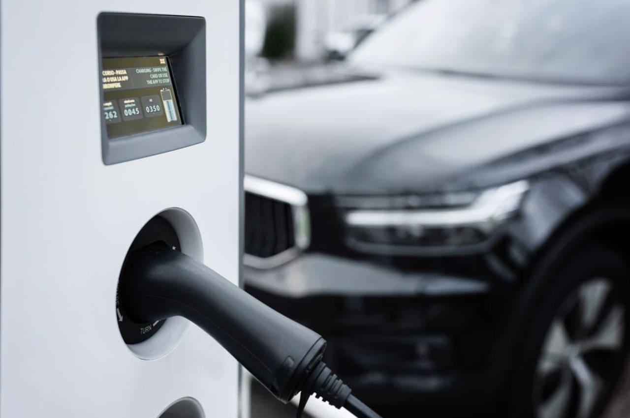 ricarica auto elettrica