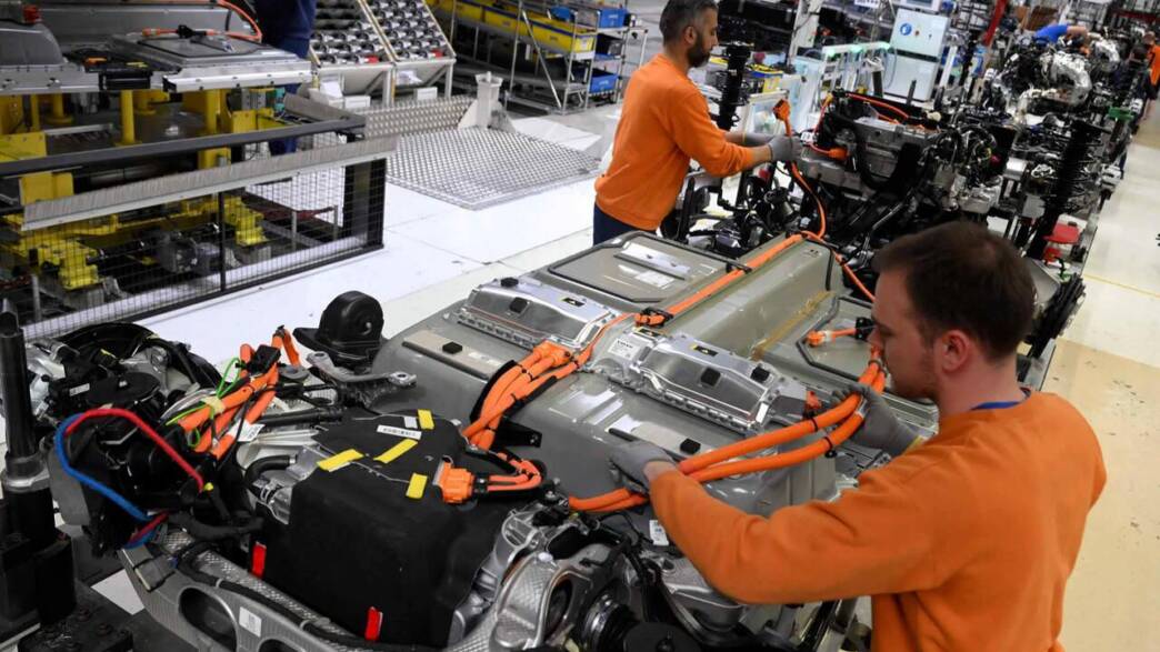 ue, fabbrica auto elettriche