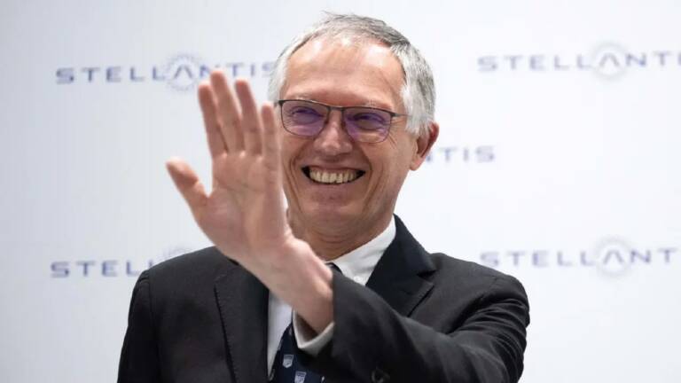 Carlos Tavares fuori dai giochi: l’ex numero uno di Stellantis resta disoccupato