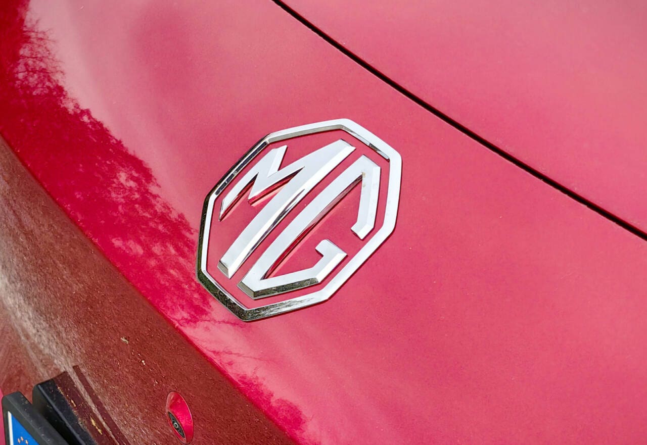 MG logo