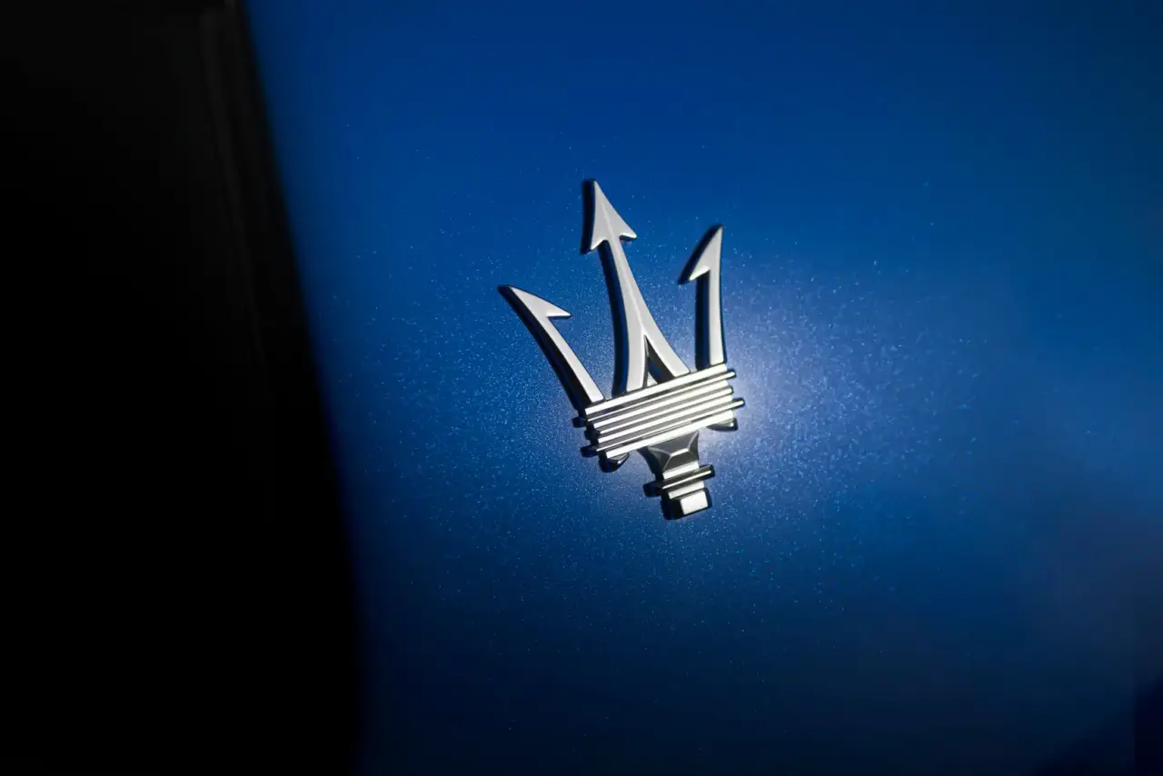 maserati badge