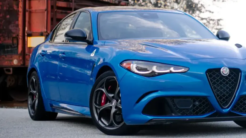 alfa romeo giulia Quadrifoglio