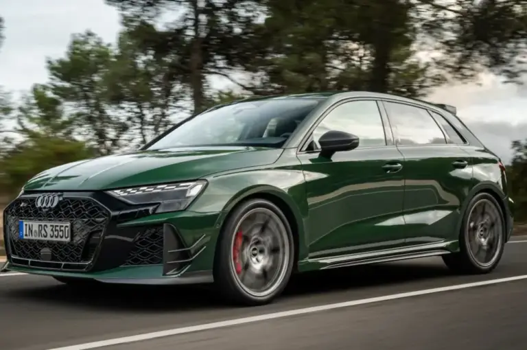 Audi RS 3 Competition Limited, tributo molto rumoroso al cinque cilindri