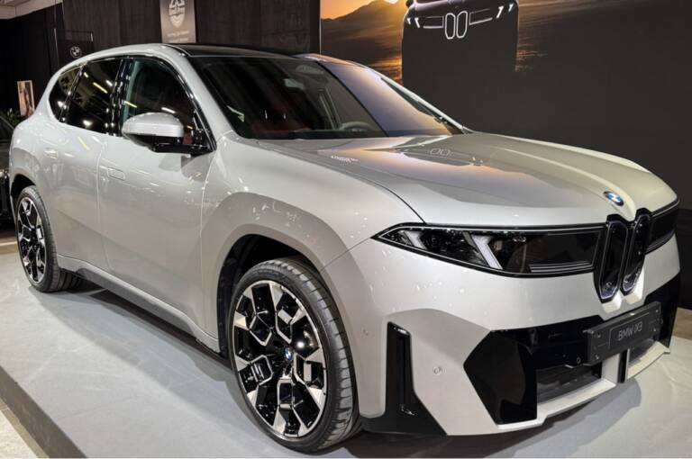 BMW iX3, potere del marketing? 50.000 ordini senza test su strada