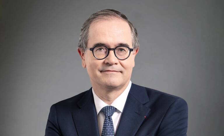 Renault difende le auto elettriche: “Sono la soluzione migliore per clienti e ambiente”