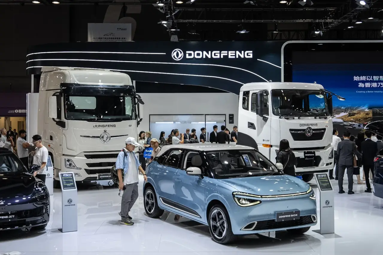 dongfeng showroom
