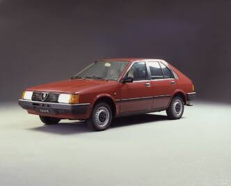 Alfa Romeo Arna