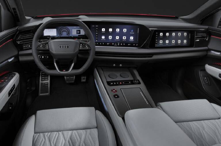 Audi Q9: prime immagini degli interni per il maxi SUV