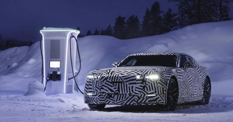 Jaguar prepara la svolta elettrica: il 12 maggio sapremo il nome della nuova GT