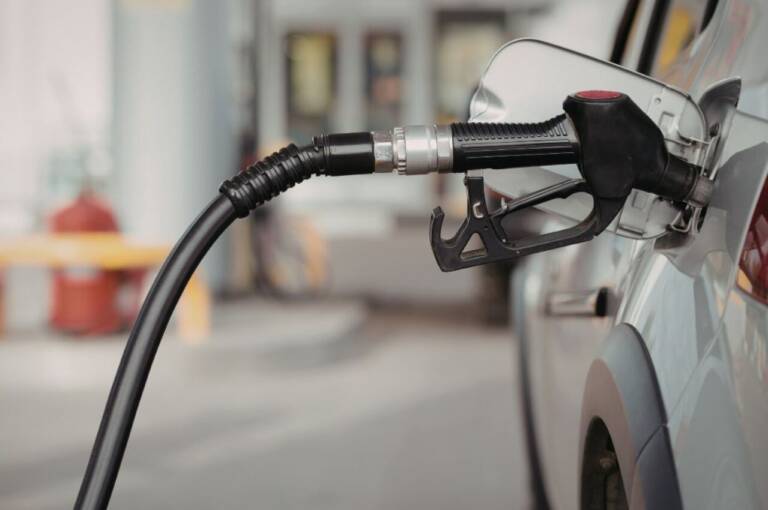 Il governo e la matematica delle accise sui carburanti: mezzo miliardo per niente