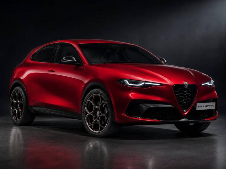 Stellantis conferma una nuova Alfa Romeo entro il 2028, ma niente Giulia e Stelvio