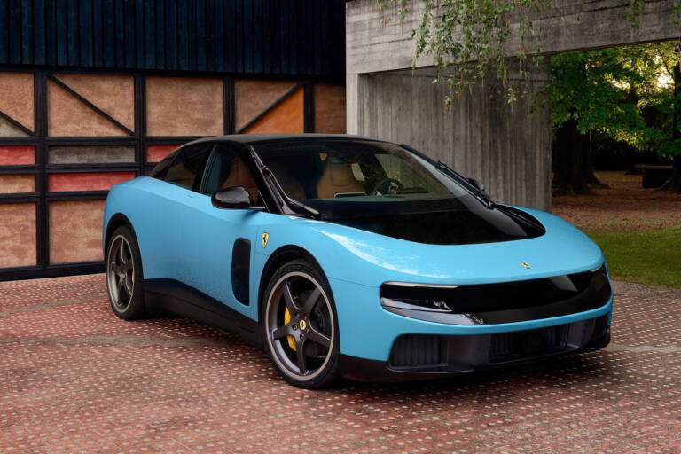 Ferrari Luce: la prima prova in pista ribalta le critiche allo stile