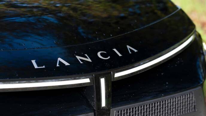 lancia-ypsilon-hf