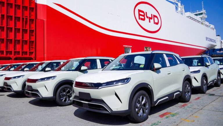 BYD sfida Toyota: il sorpasso mondiale può arrivare entro cinque anni