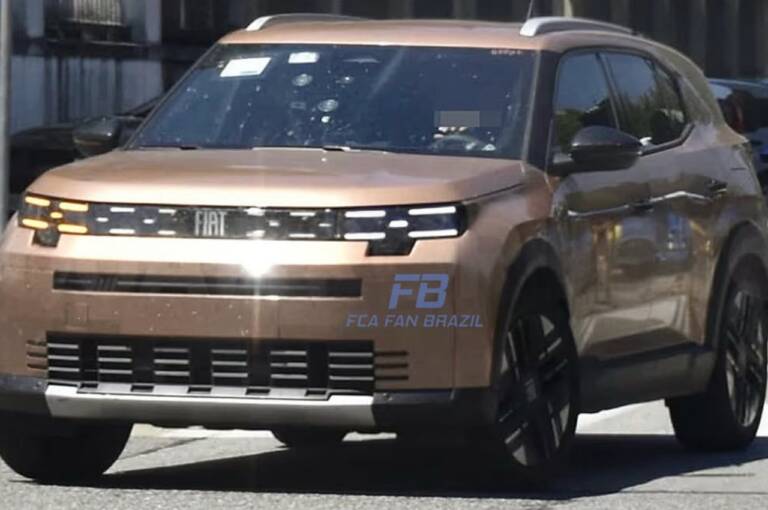 Nuova Fiat Grizzly: il grande SUV a 7 posti si mostra nelle prime foto spia