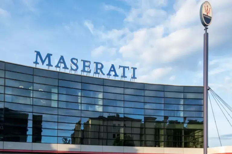 Maserati non si vende, ma cerca compagnia: Stellantis al lavoro su due partner