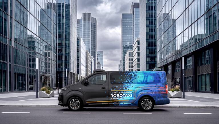 Stellantis porta il futuro a Londra: 5G satellitare, robotaxi e guida autonoma al MOVE 2026