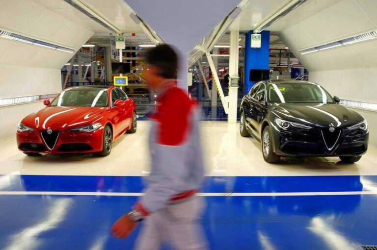 150 mila auto perdute in 35 anni: Alfa Romeo a caccia di un qualche spiraglio