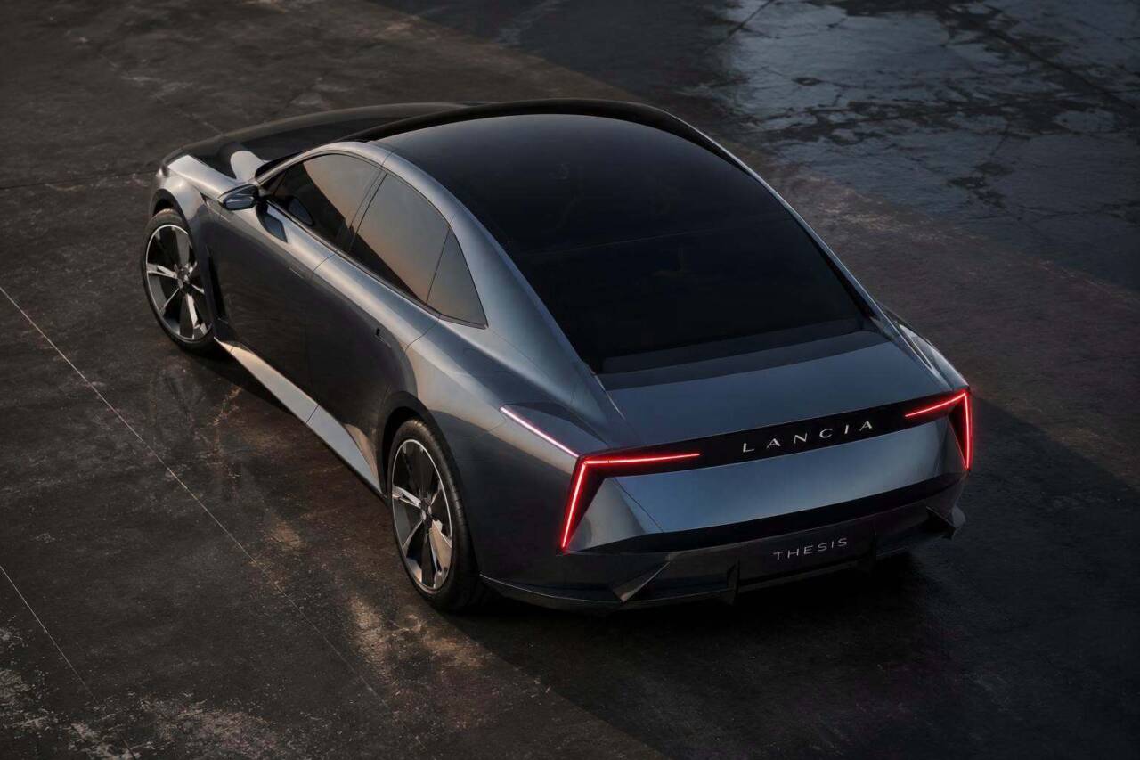Lancia Thesis render