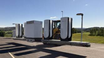 tesla supercharger pieghevole