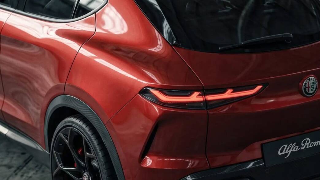 Alfa Romeo C-SUV render