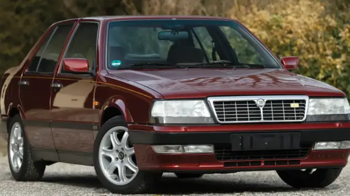 Lancia Thema 8.32