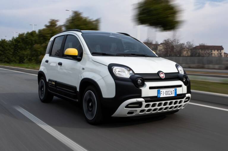 Auto nuova a 100 euro al mese: parte il noleggio sociale per le famiglie con ISEE sotto i 30 mila euro